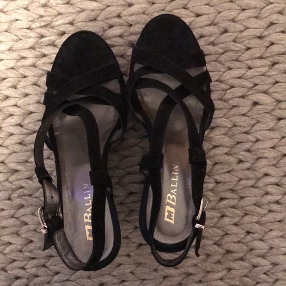 Shoes - Picture 4 of 4